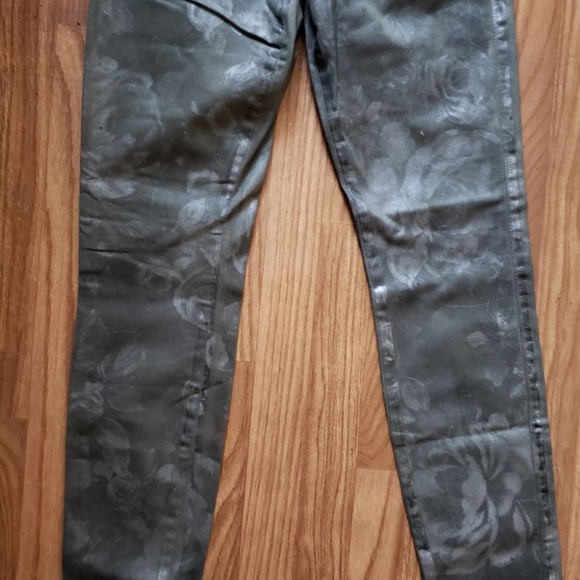 GUESS WOMENS  BRITTNEY SKINNY ANKLE COATED JEAN - Picture 7 of 7